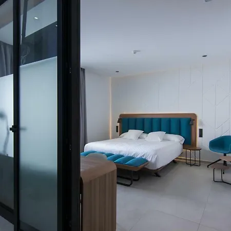 Guest house Roomtiques